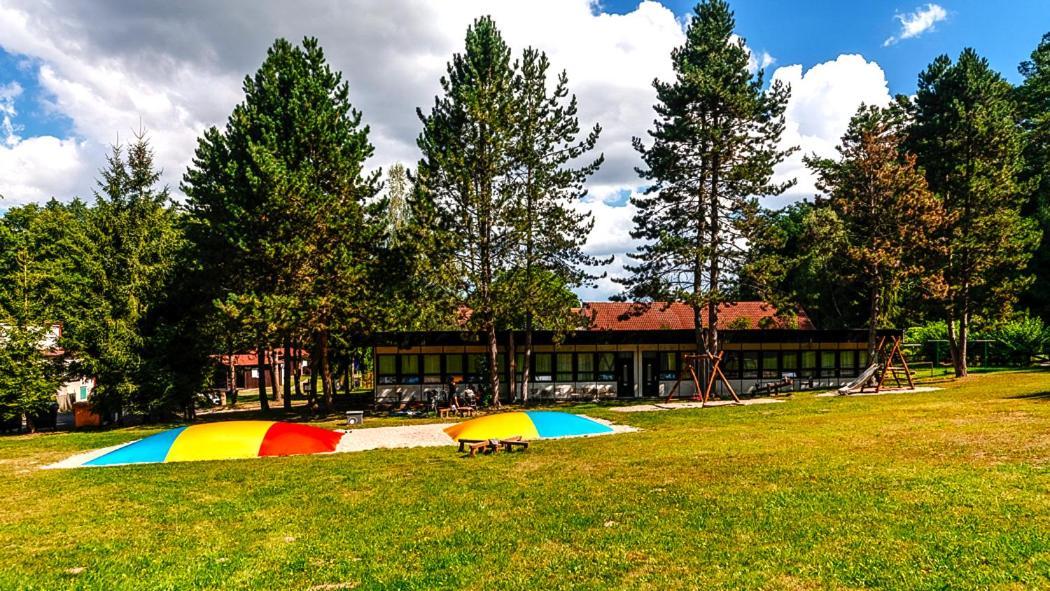 Rekreacni Areal Prihrazy Hotel Zdar  Exterior foto